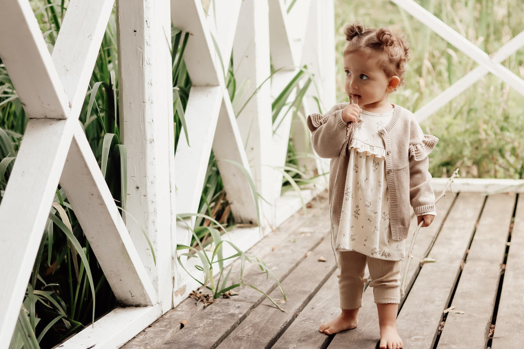 That's Mine Camille tunika - Secret garden olive - 97% Organic cotton / 3% Elastan Buy Tøj||Udsalg||Kjoler & nederdele||Tunikaer||Alle||Udsalg - tøj||3 for 2||alt minus sløjfe||5 for 399||5 for 399 - kæmpe bundle!||Påskebundle||Summer Bundle||mette-sale here.