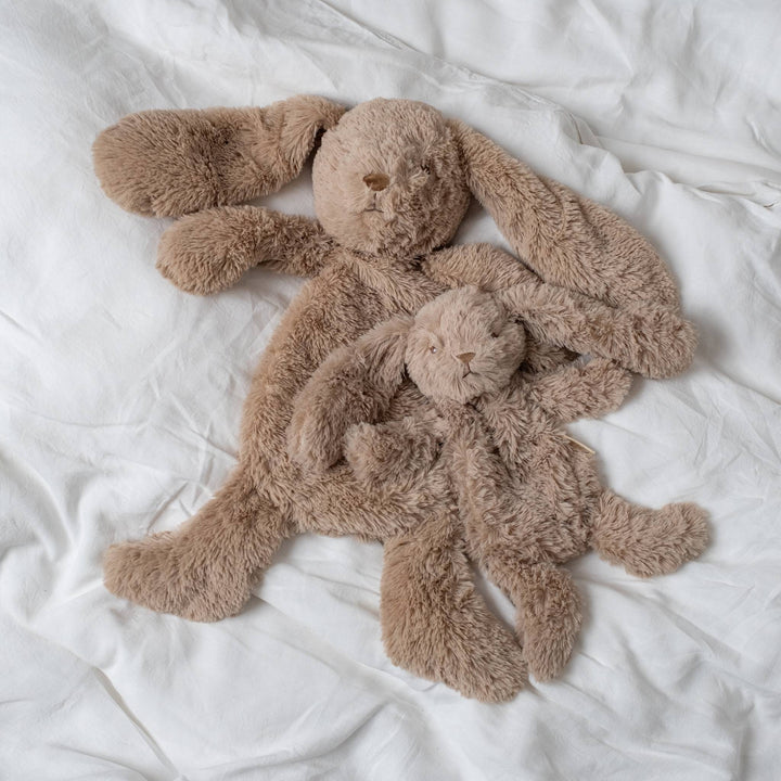 That's Mine Houston tyngdebamse stor - Bunny - 80% Polyester / 20% Plastic particles Buy Legetid||Bamser og nusselegetøj||Tyngdebamser||Alle||Favoritter||personale||Gaver mellem 200 - 499 kr.||alt minus sløjfe||NOOS||mette-sale here.