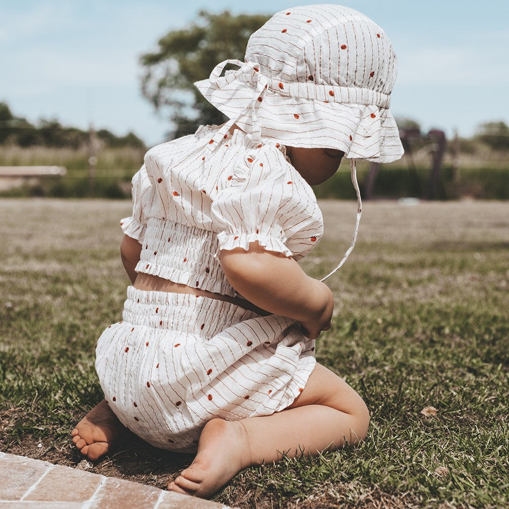 That's Mine Klara bloomers - Lady dots - 100% Organic cotton Buy Tøj||Shorts||Udsalg||Bukser & shorts||Alle||Forår & sommer '24||Tøjbundle||Liveshopping d. 11/6||Udsalg - tøj||Liveshopping bundle||alt minus sløjfe||5 for 399||5 for 399 - kæmpe bundle!||Påskebundle||Summer Bundle||mette-sale here.
