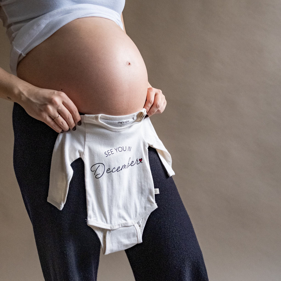 That's Mine Obi bodystocking - See you in december - 100% Organic cotton Buy Tøj||Bodystockings||Undertøj||Alle||Favoritter||personale||Newborn essentials||Efterår & vinter 2025||alt minus sløjfe||NOOS||"See you in..." bodystockings||AW25 NOOS||mette-sale||Jersey here.