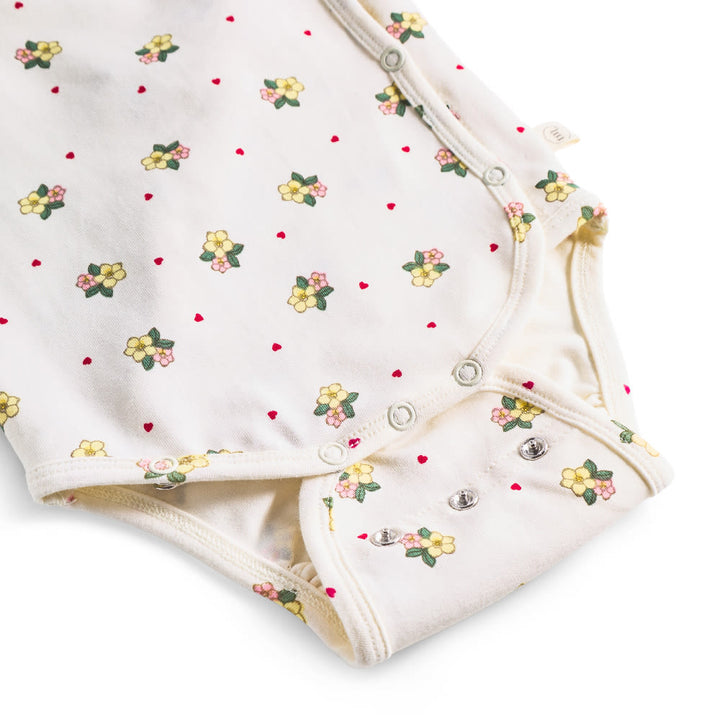 That's Mine Elimar slå-om bodystocking - Sweetheart Petals - 48% Organic cotton / 47% Modal / 5% Elastane Buy Bodystockings||Undertøj||personale||Basics here.