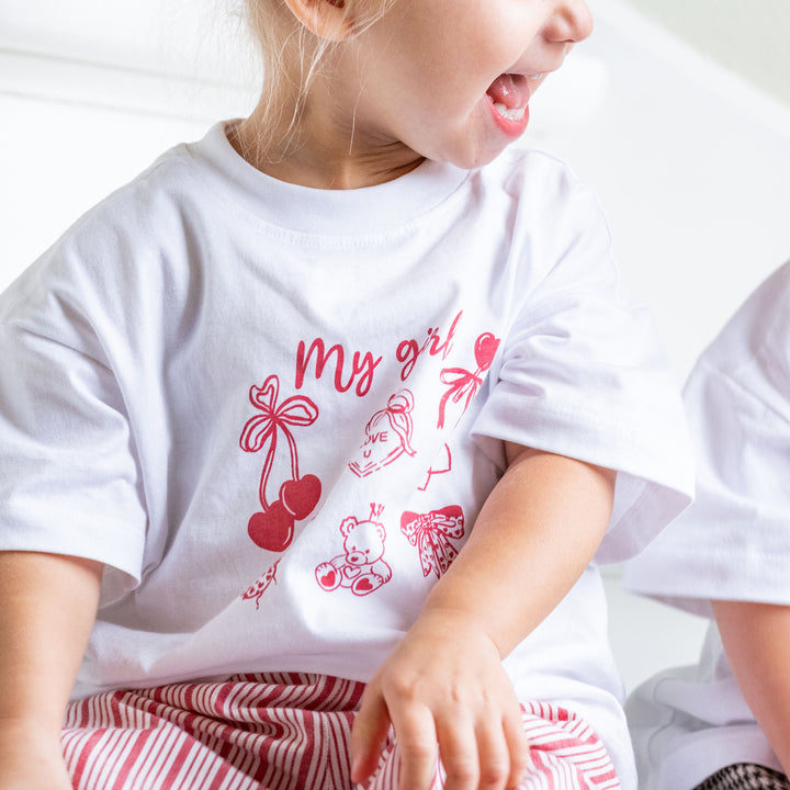 That's Mine Vilde oversized t-shirt - My girl - 100% Organic cotton Buy T-shirts||Overdele||personale||Jersey here.