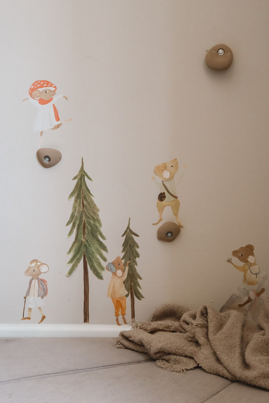 Wallsticker Henry the hiker - Brown